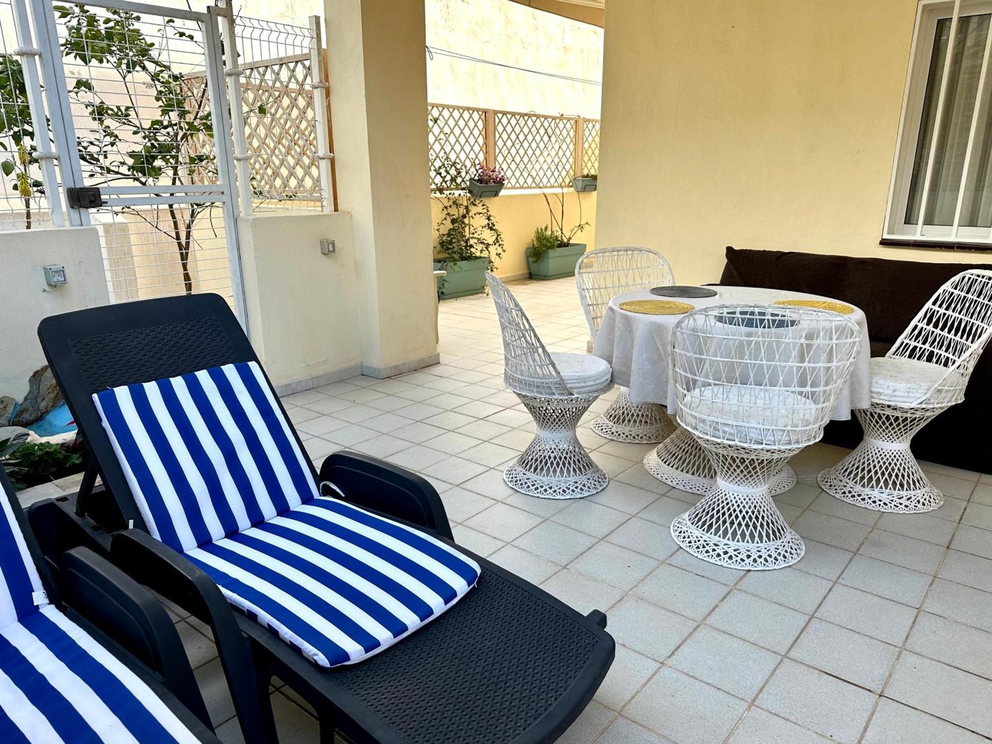 La Perla, Cristianos Apartment
