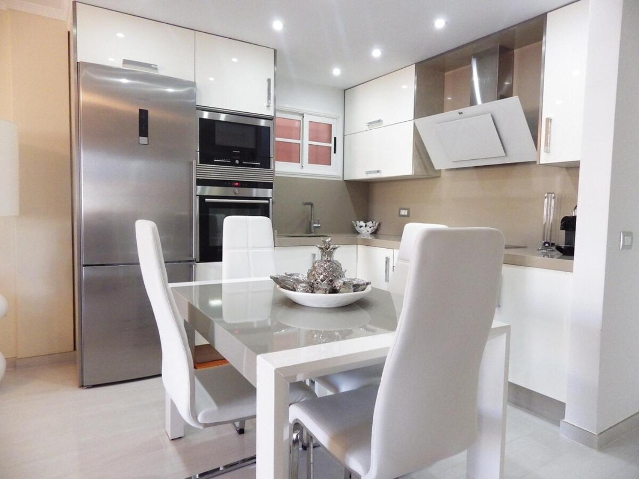 Stunning 2 Bedroom In Cristianos K203 * Los Cristianos (Tenerife)