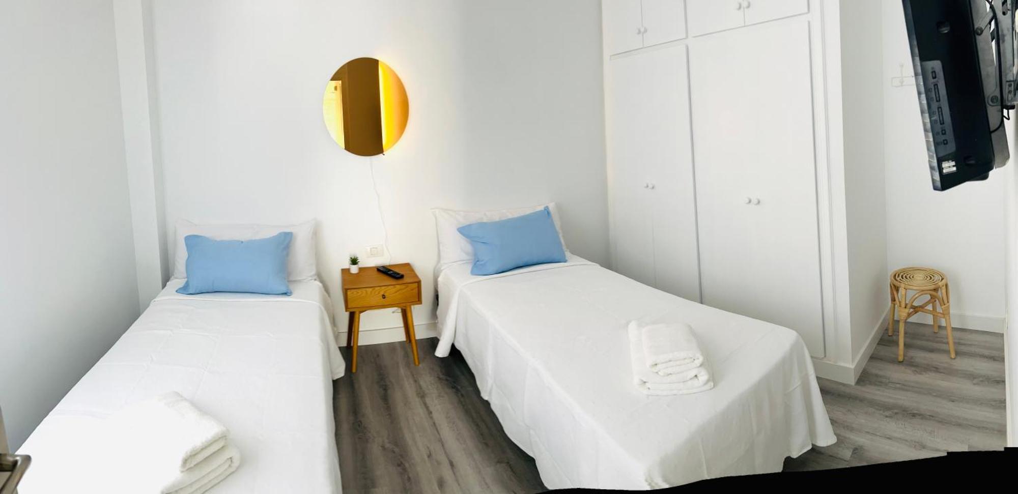 Linares - Playa De Cristianos 2 Bed Apartamento *