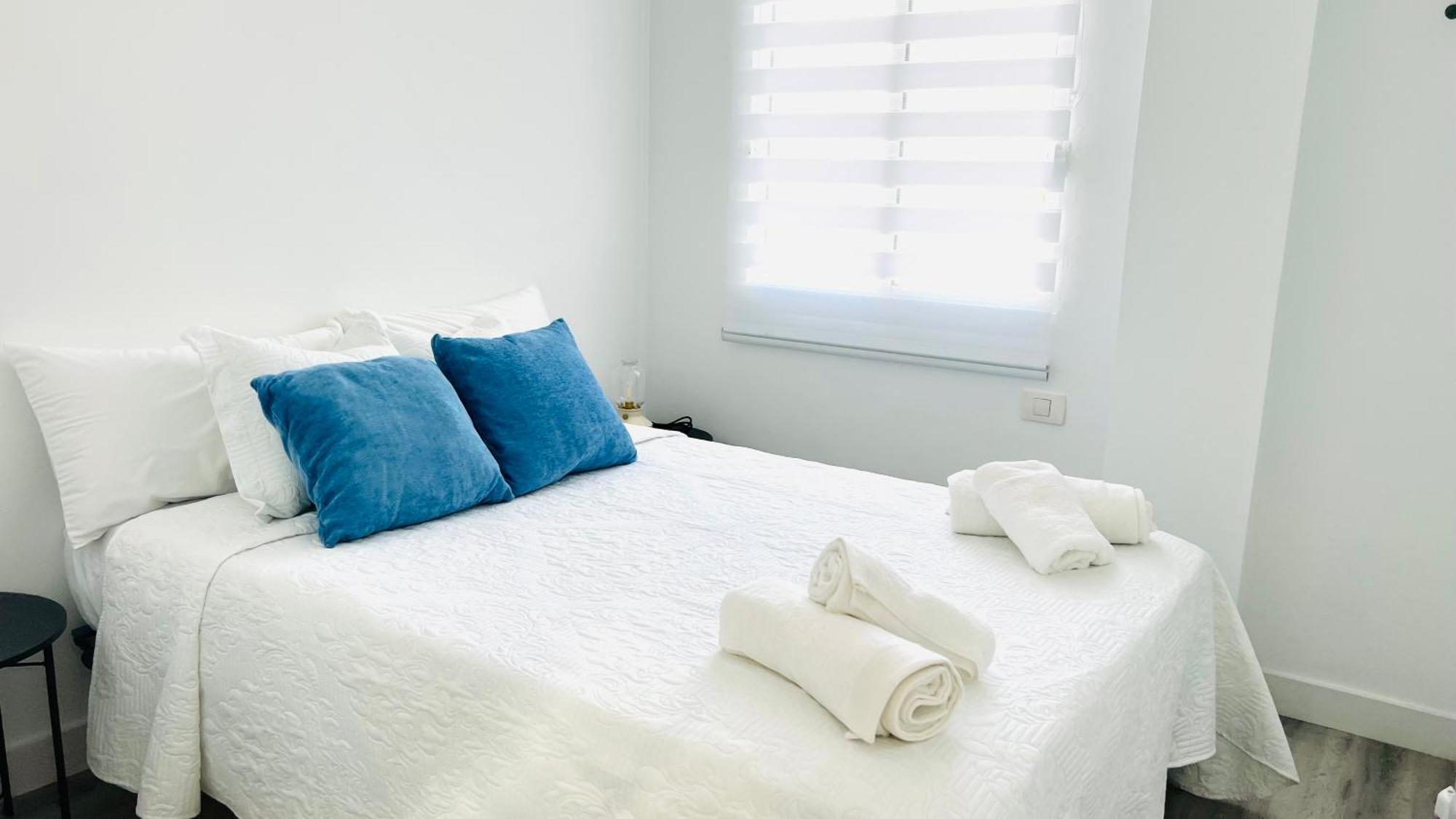 Linares - Playa De Cristianos 2 Bed Apartamento *