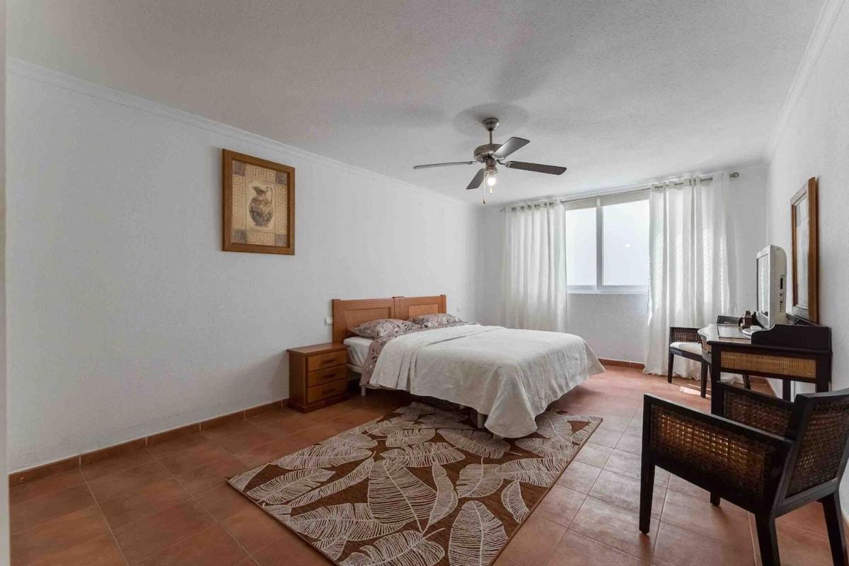 4 Bedroom With Jacuzzi, Heated Swimmingpool, Front Ocean And View ! Villa *