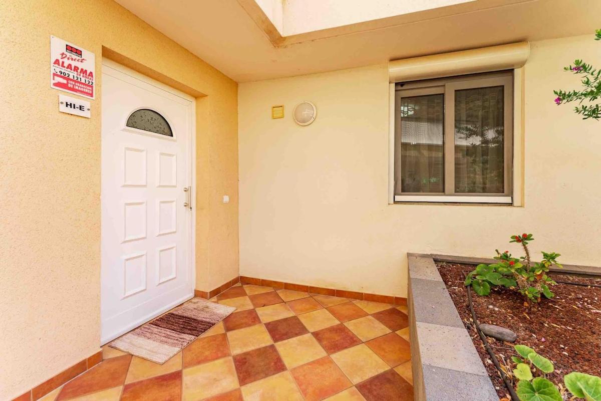 4 Bedroom With Jacuzzi, Heated Swimmingpool, Front Ocean And View ! Villa *