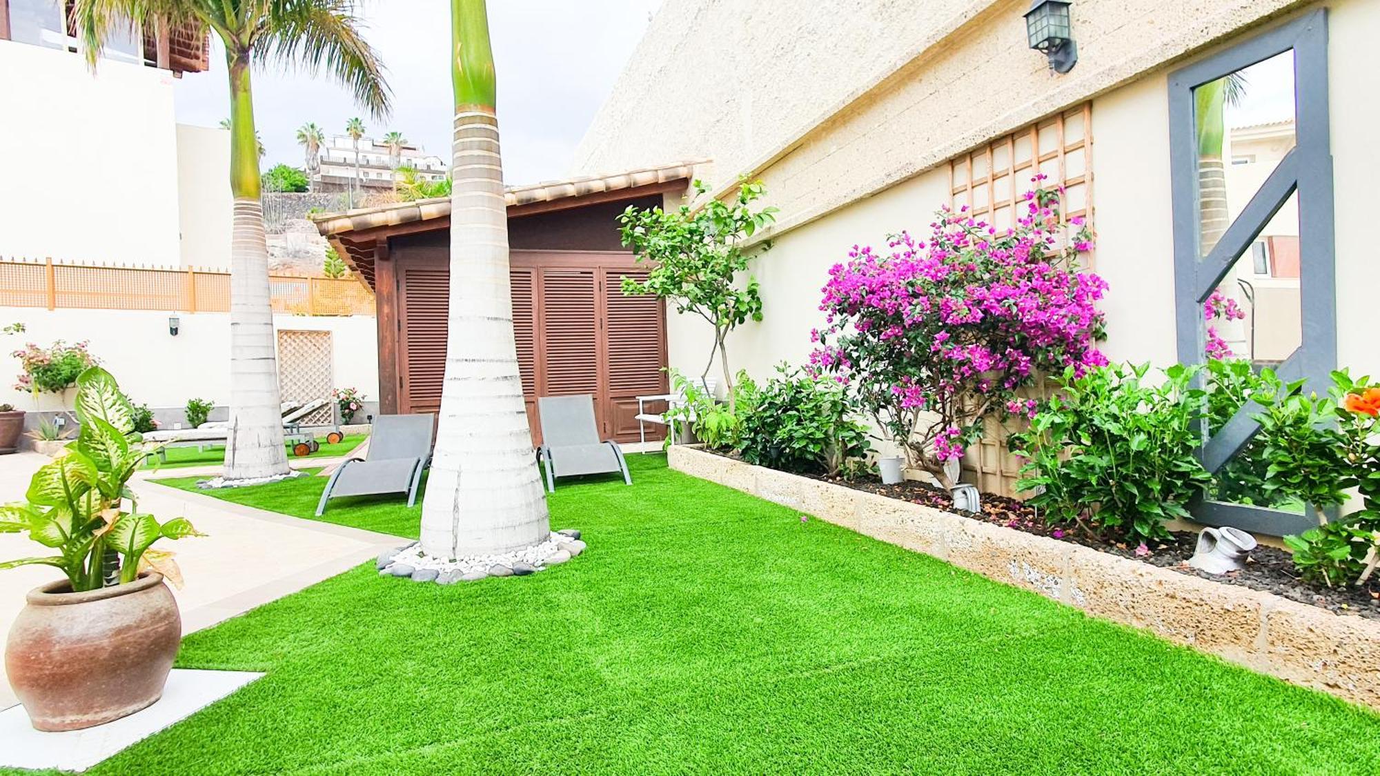 Villa 4-bedroom Corales With Jacuzzi, Garden, Close To Everything