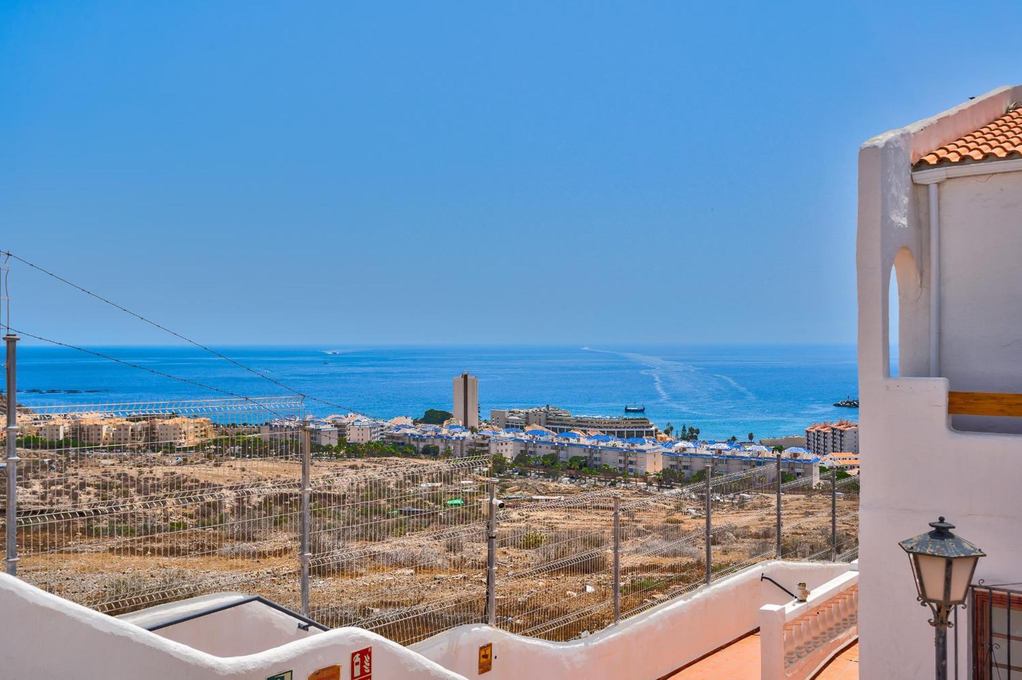 Apartment Port Royal Ocean View In Cristianos *