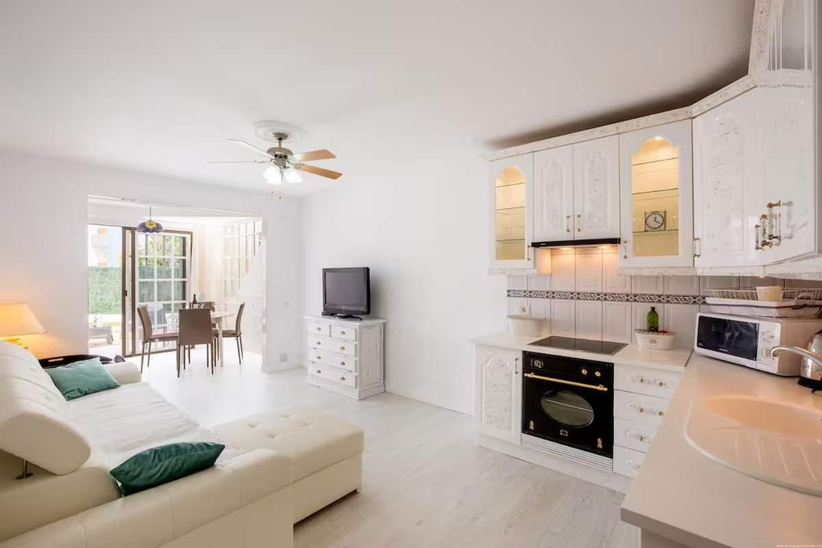 Diamantes 26 - One Bed Los Cristianos (Tenerife)