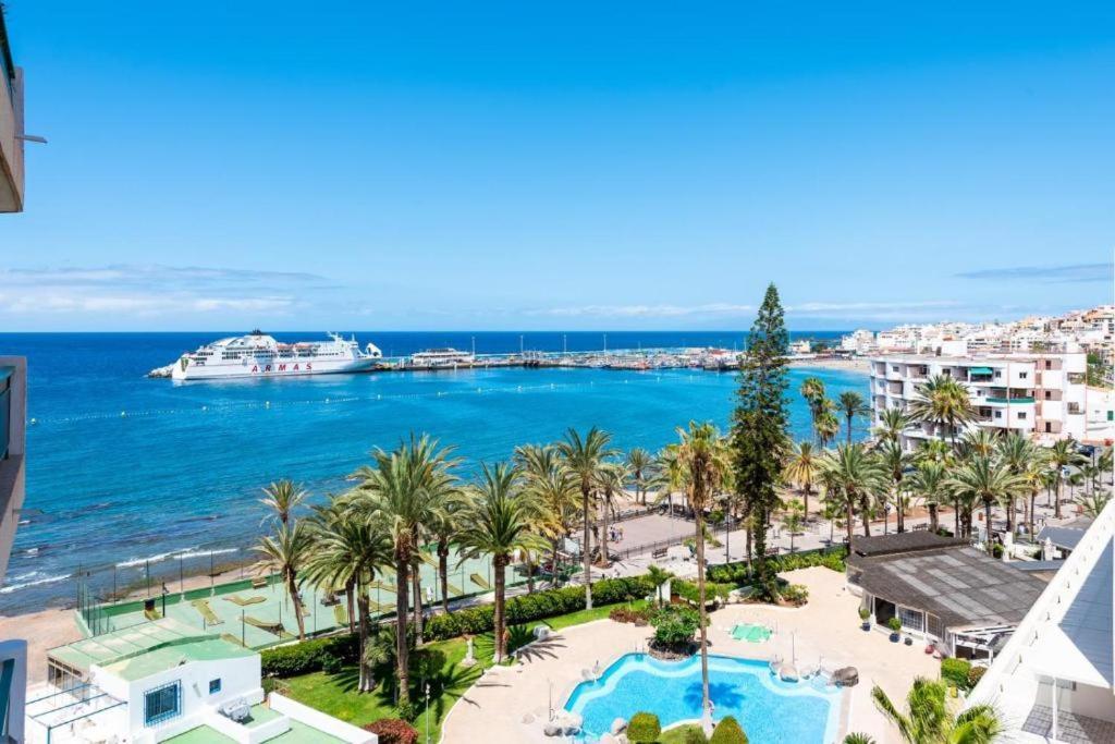 Comodororavel * Los Cristianos (Tenerife)