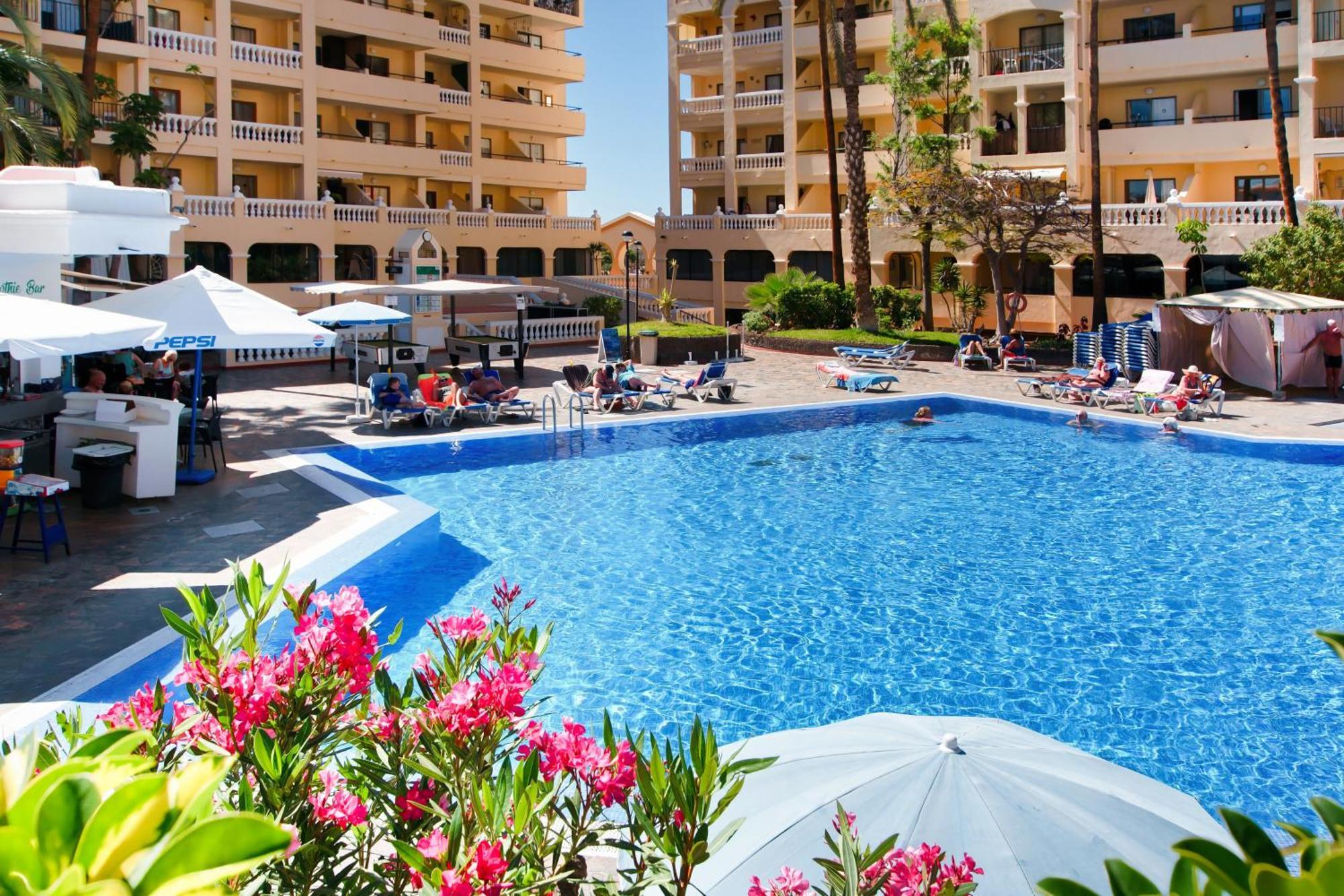 Great View, Heated Pool, Cool Design - Castle Harbour In Cristianos Los Cristianos (Tenerife)