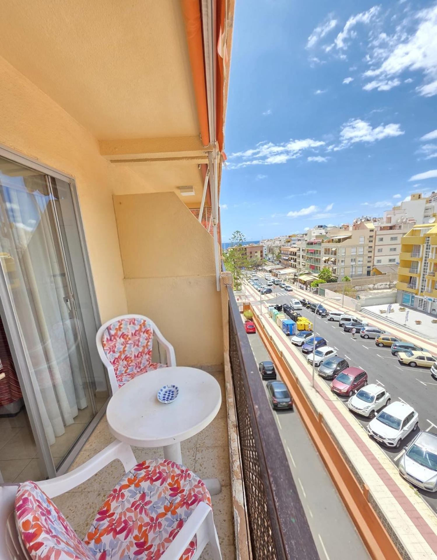 Cris Sol Sun Flower Apartment