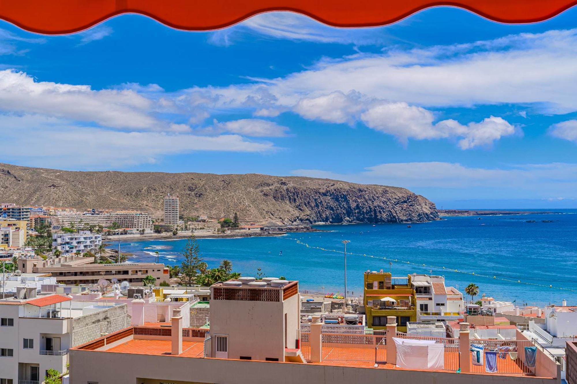 Ocean View 2bedroom In Cristianos, Heated Pool, 3 Minutes To Los Cristianos (Tenerife)