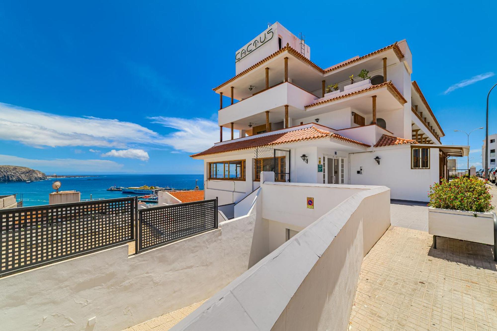 Ocean View 2bedroom In Cristianos, Heated Pool, 3 Minutes To Apartment