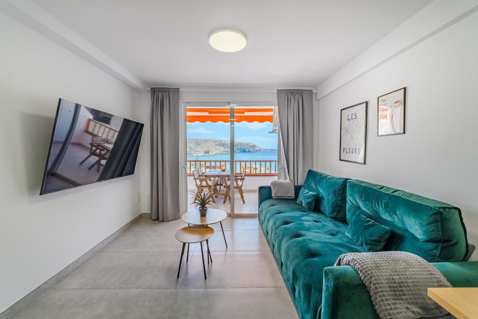 Ocean View 2bedroom In Cristianos, Heated Pool, 3 Minutes To Apartment