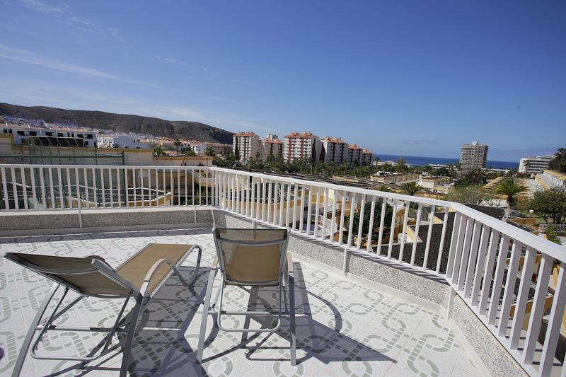 Checkin Atlantida Aparthotel