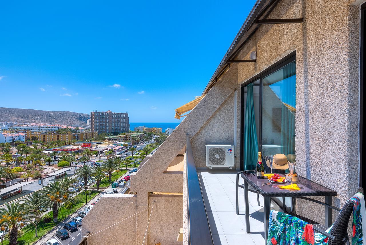 Modern Cristianos Center Apartment *