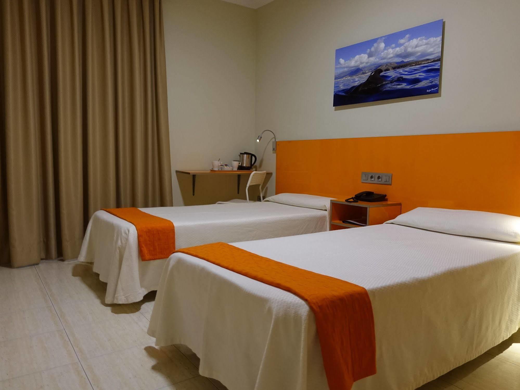 Andrea's Hotel 2*