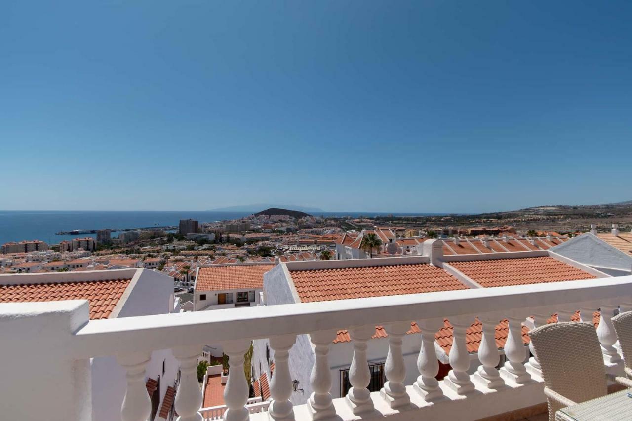 Port Royale 64 - Two Bed Penthouse * Los Cristianos (Tenerife)