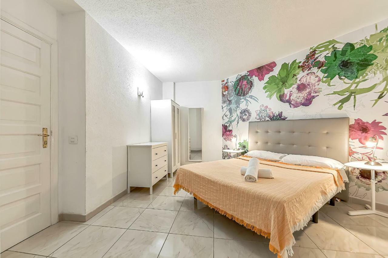 San Marino One Bedroom * Los Cristianos (Tenerife)