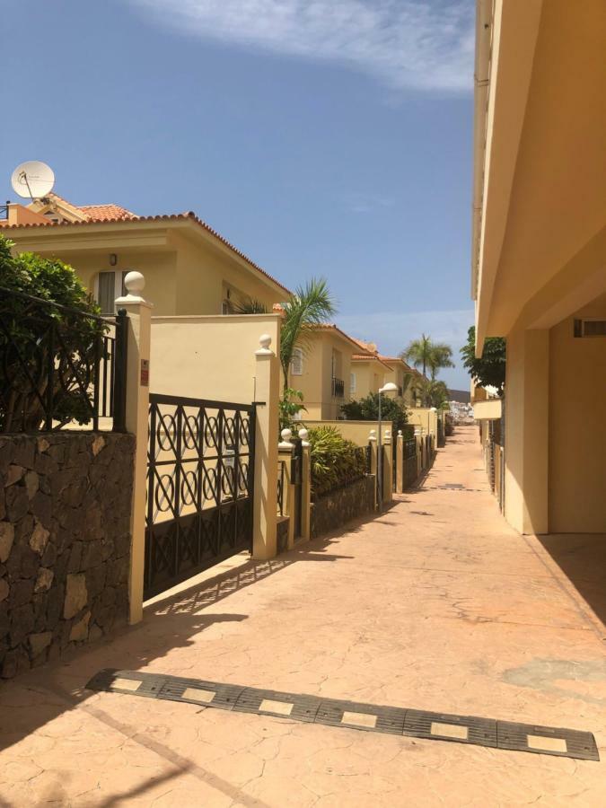 Exclusive On The First Line Of The Ocean With A Private Heated Pool