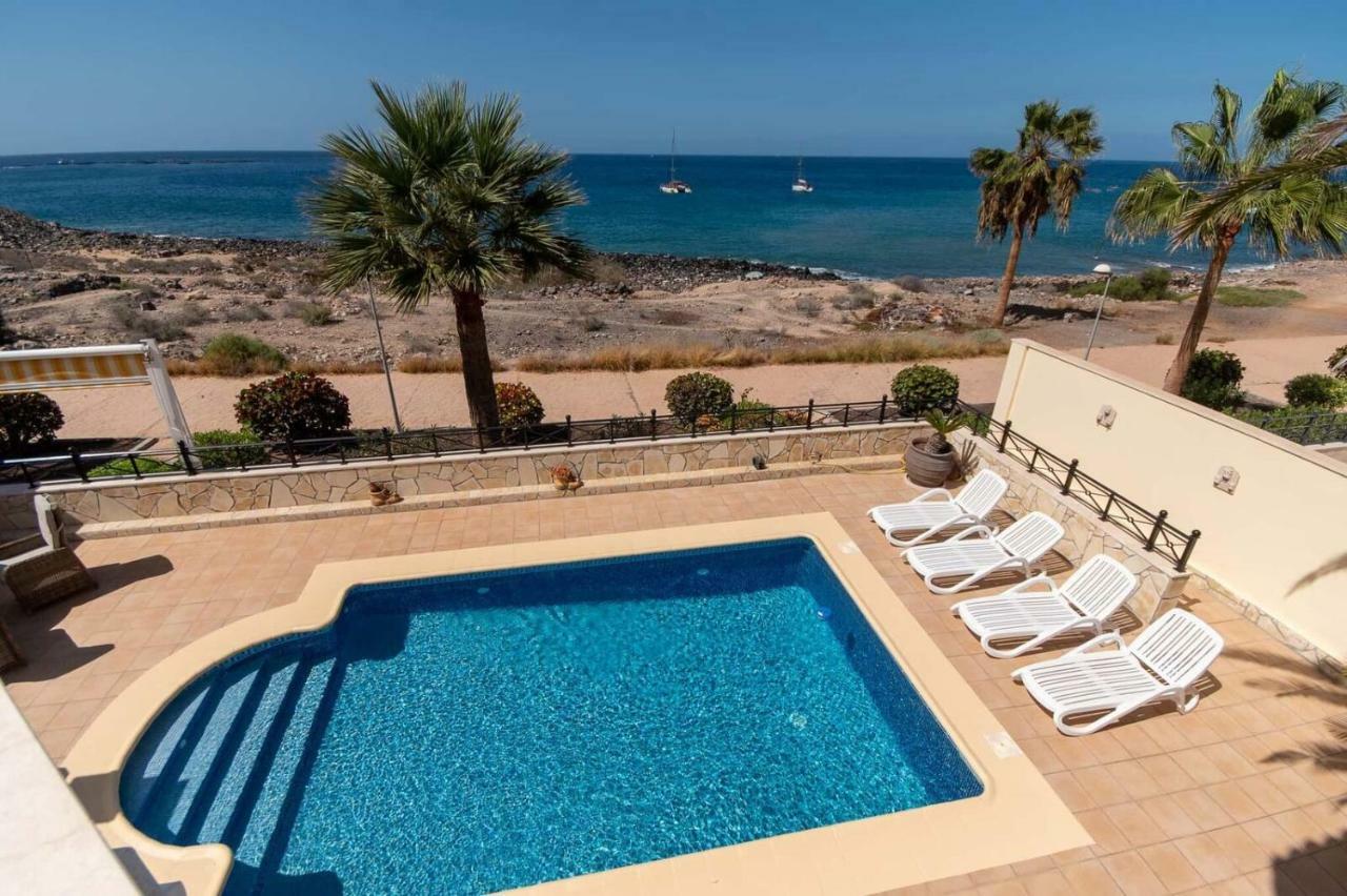 Villa Exclusive On The First Line Of The Ocean With A Private Heated Pool *