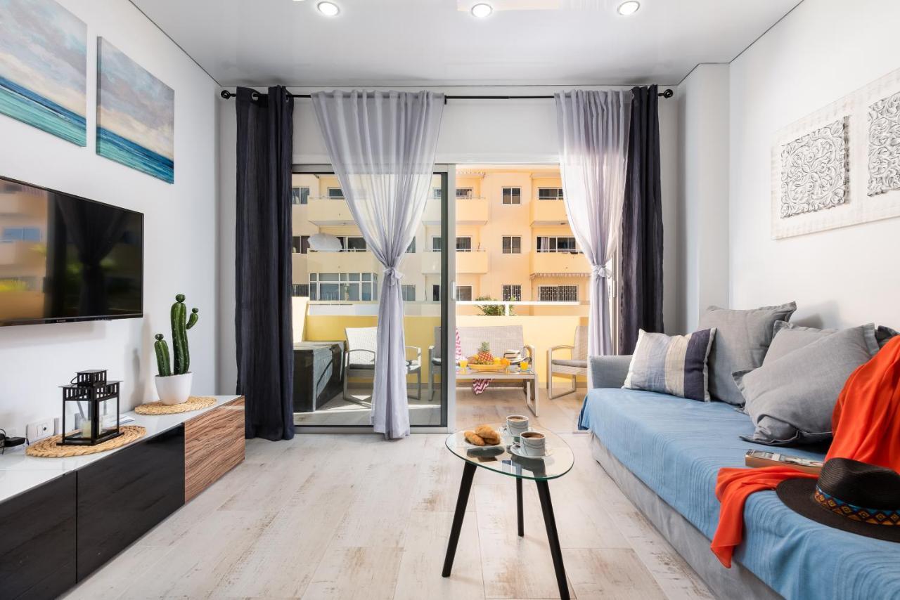 138 Los Angeles, Los Cristianos Close To The Ocean *