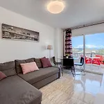 Torres del Sol Beach Front Apartment PH06