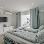 Los Cristianos San Marino Bluesky Apartment