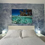 Ocean Light Apartment