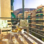 Amazing 3-Bedroom Apartment. Pool And Sea View!