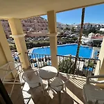 Modern Studio Free Wifi Heated Pool
