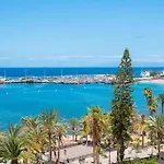 Comodoro 809