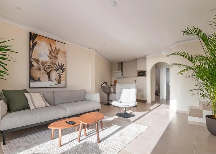Casa Girard Luxury Apartment
