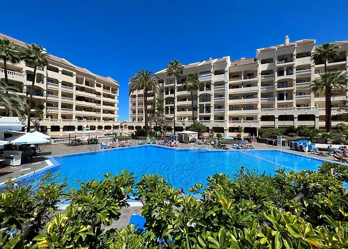 Lovely 1 Bed Apartment In Castle Harbour C108