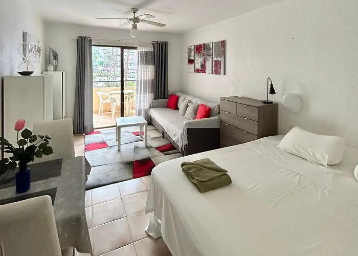 Studio In Castle Harbour With Pool View C020