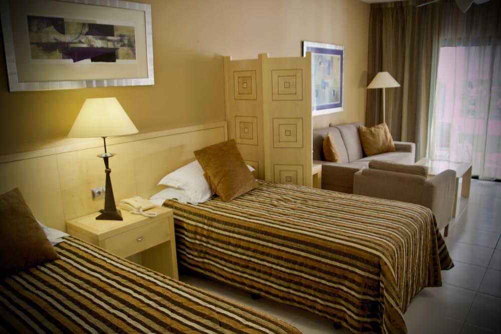 Hollywood Mirage - Excel & Aparthotel