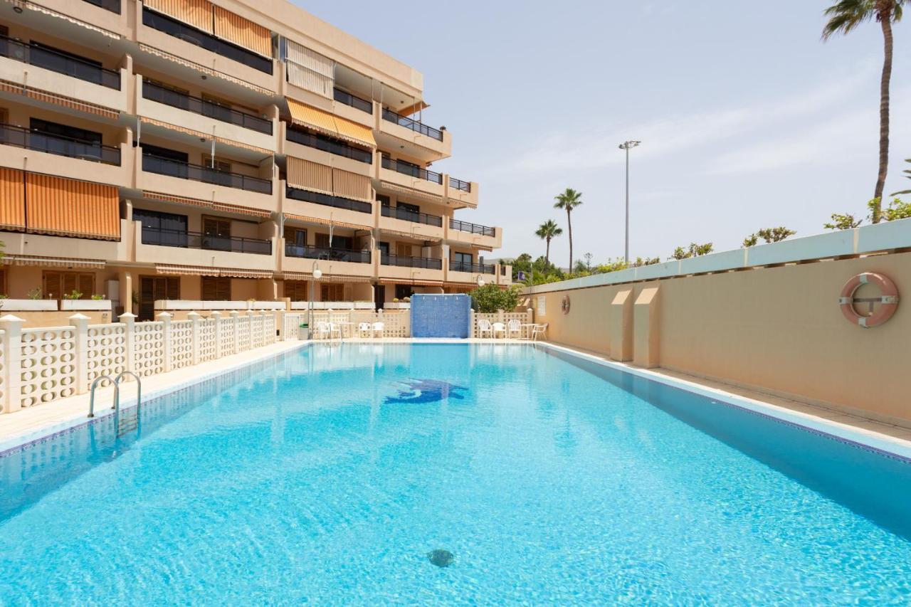 Frontline Penthouse With Heated Pool And Parking Apartamento Los Cristianos (Tenerife)