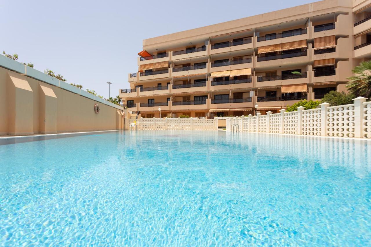 Frontline Penthouse With Heated Pool And Parking * Los Cristianos (Tenerife)