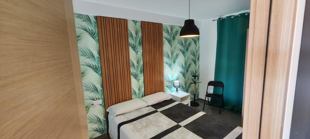 Vivaldi Apartment Los Cristianos (Tenerife)