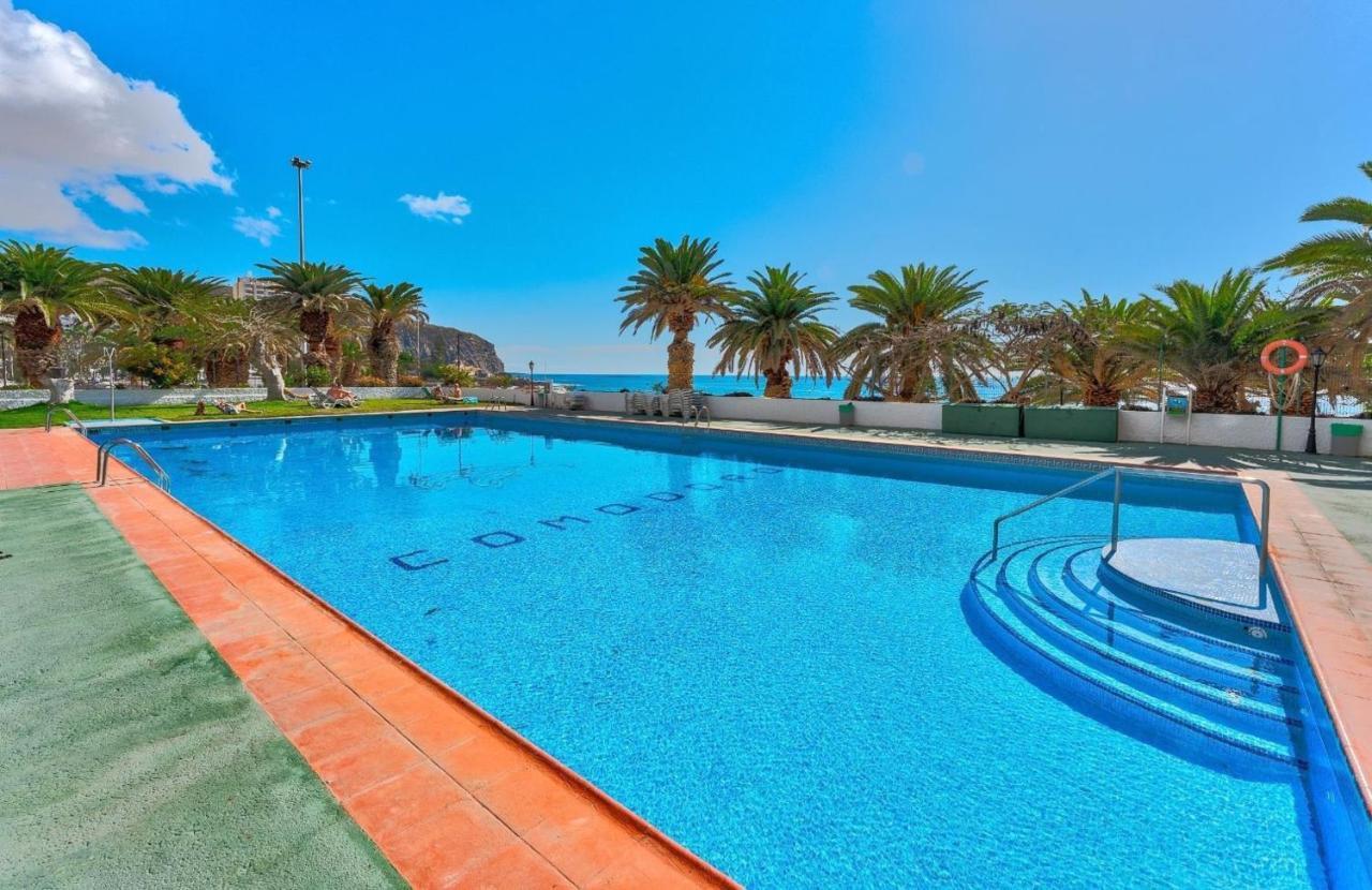 Apartamento Stunning Holidays, Large Terrace On The Sea