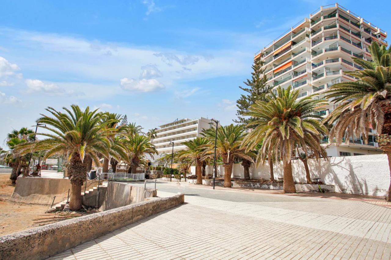 Stunning Holidays, Large Terrace On The Sea Apartamento *