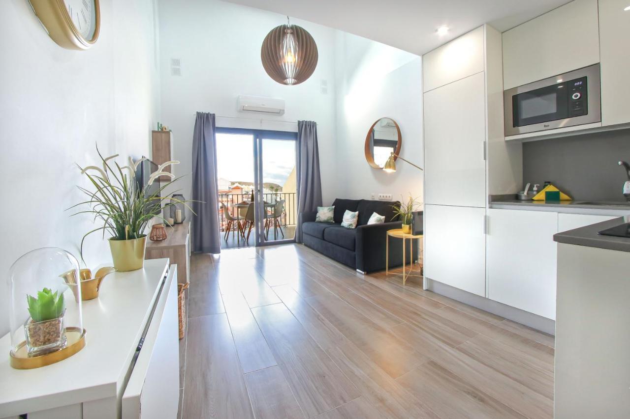 Apartment Amazing Maisonette With A Sea View And A Pool Access *