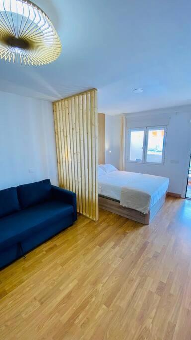 Apartment Golden Ocean View & Pool