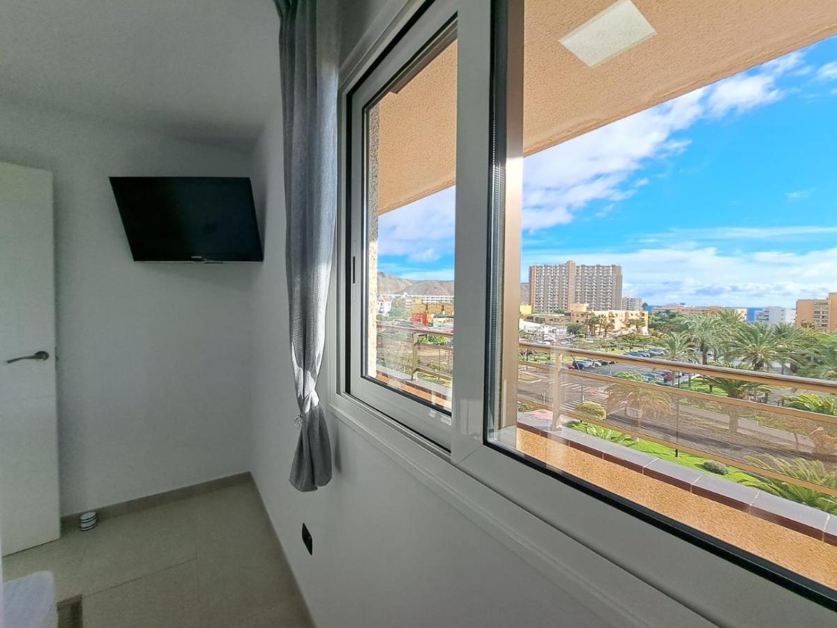 Newly Reformed 2 Bedroom In The Center Of Cristianos Apartment Los Cristianos (Tenerife)