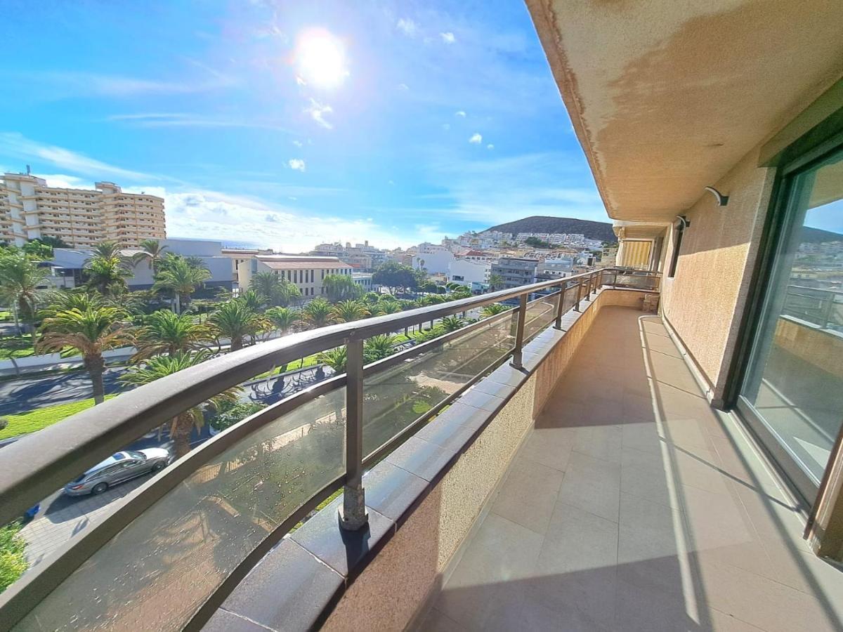 Apartment Newly Reformed 2 Bedroom In The Center Of Cristianos Los Cristianos (Tenerife)