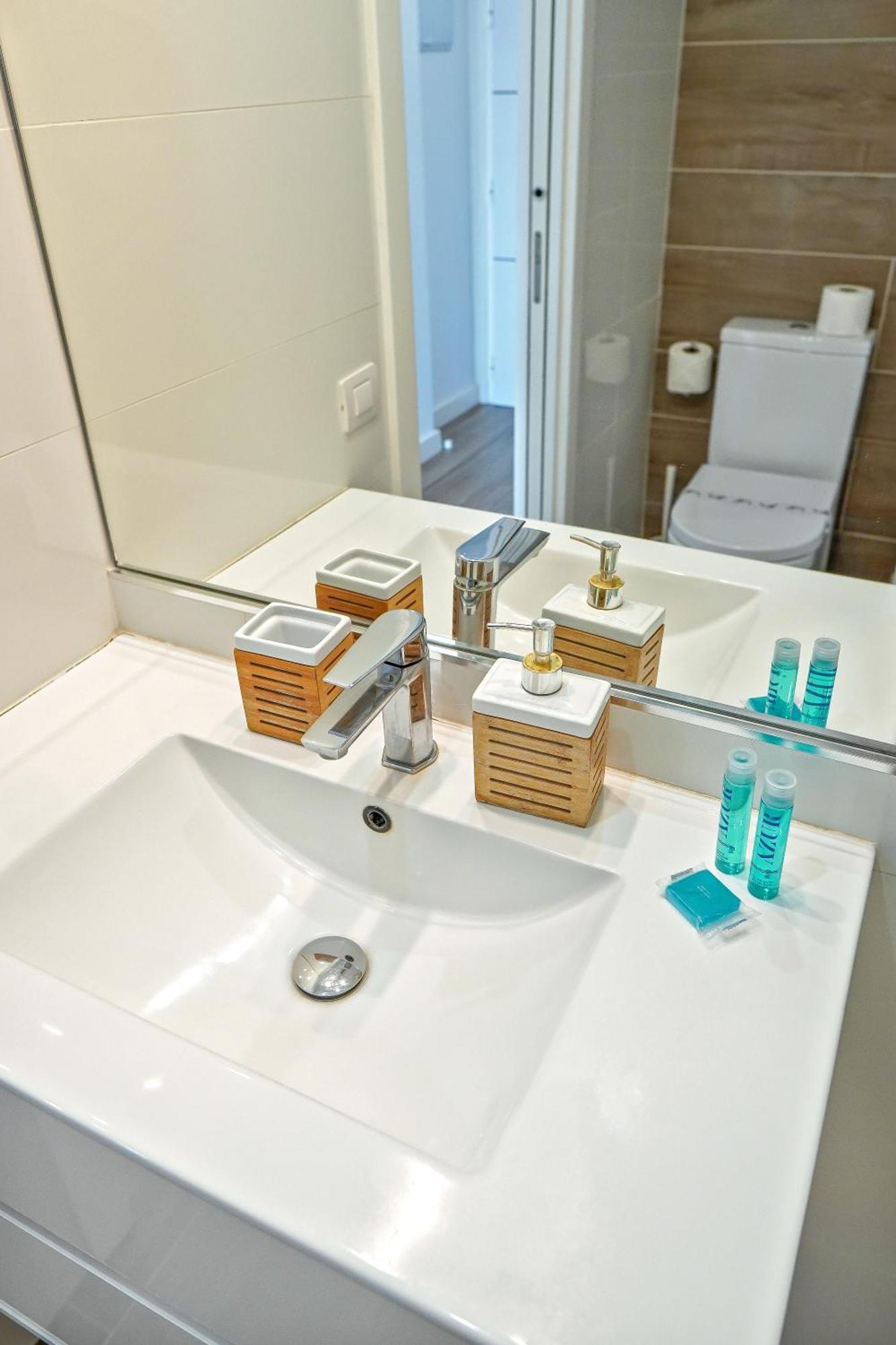 Apartment Amazing Maisonette With A Sea View And A Pool Access *