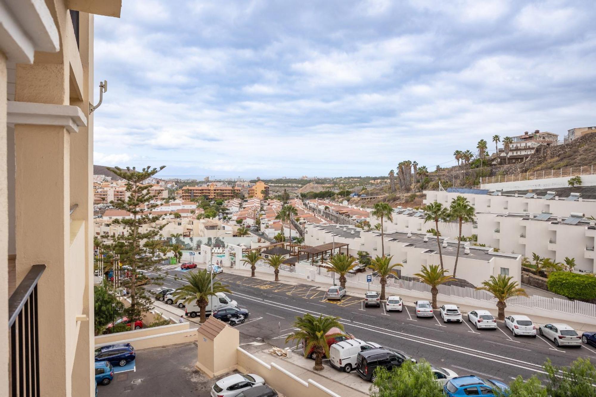 Castle Harbour Heated Pool Views By Lovetenerife Apartment Los Cristianos (Tenerife)