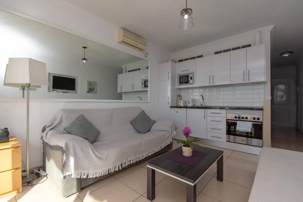 Azahara Playa 34 - One Bed Los Cristianos (Tenerife)