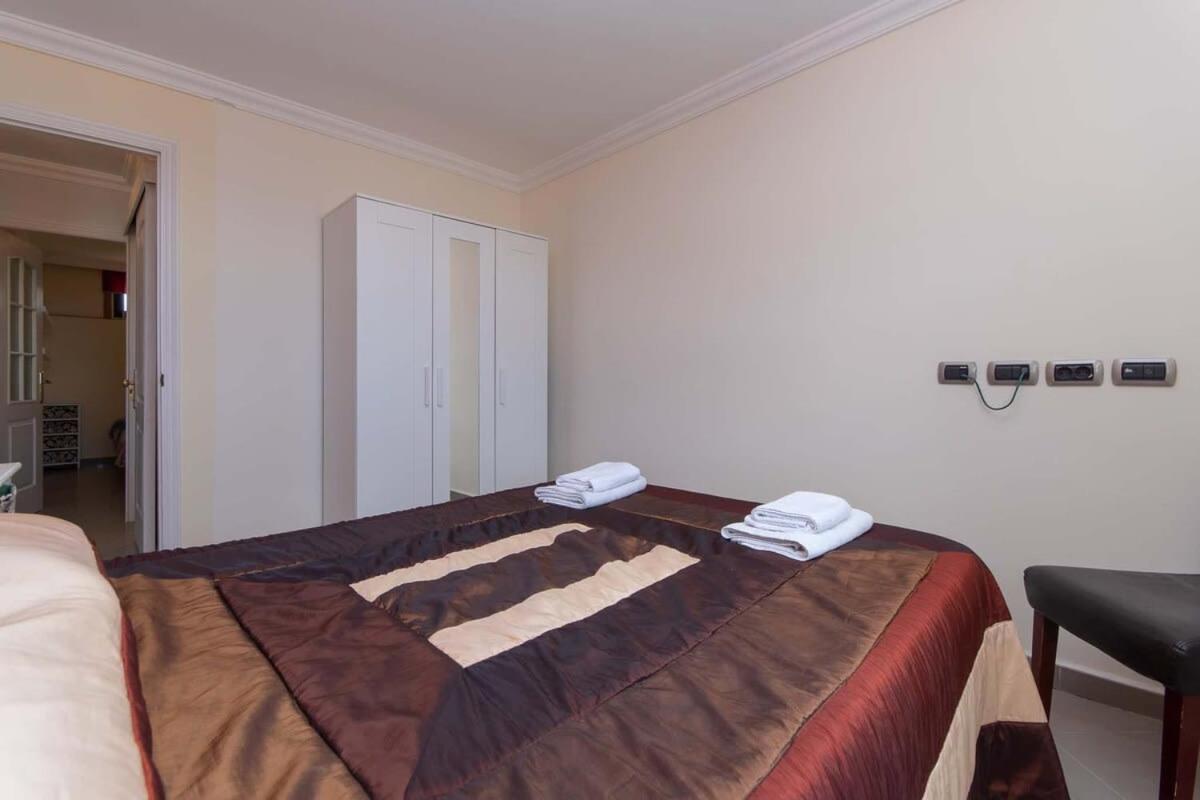 Achacay 1 - Two Bed * Los Cristianos (Tenerife)