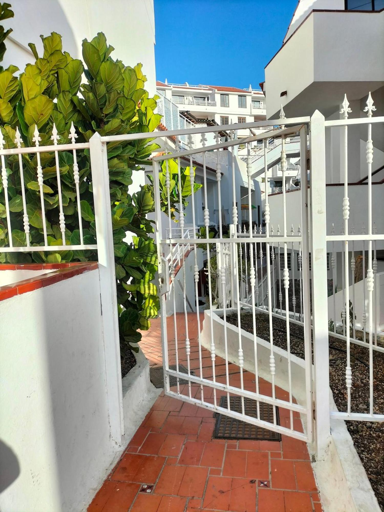 Apartamento Cristianos Tipaki *