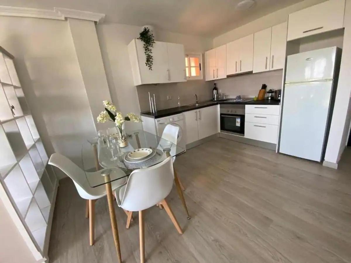 Apartment Heights 7 - Two Bed Los Cristianos (Tenerife)