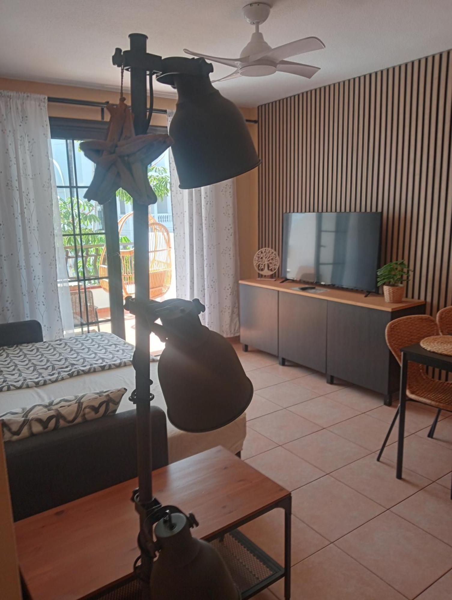 Greatly Located With Heated Pool, Cristianos Los Cristianos (Tenerife)