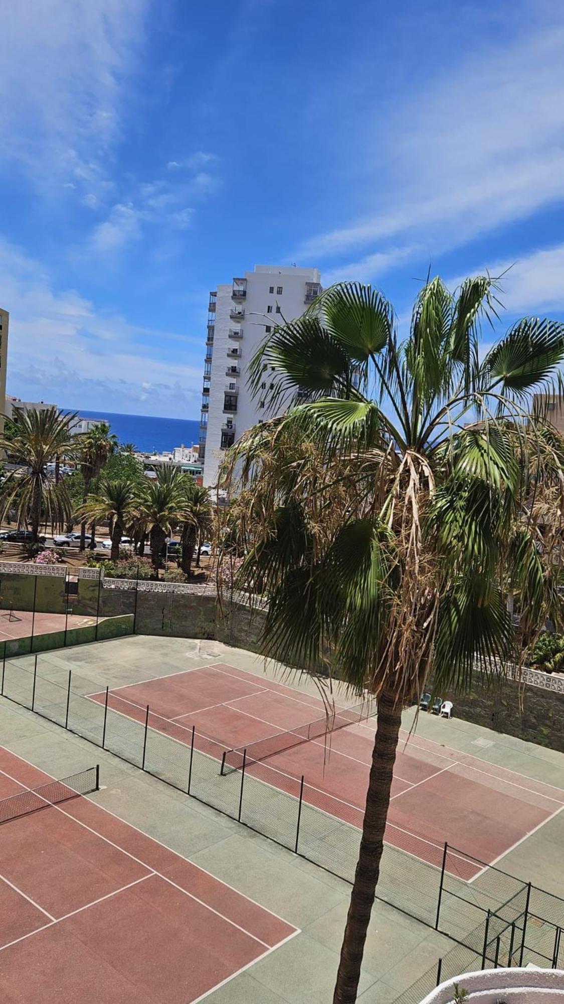 Paraiso Achacay, View Cristianos * Los Cristianos (Tenerife)